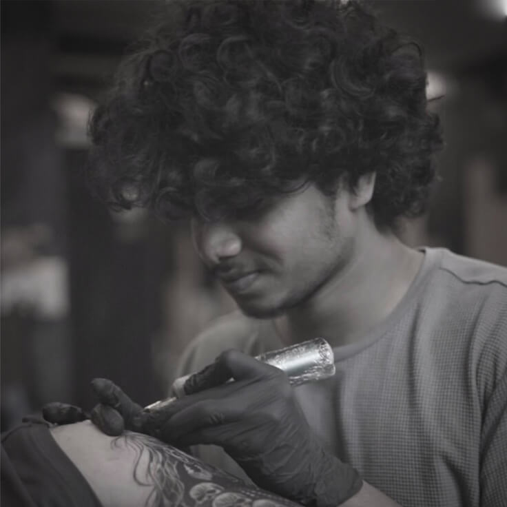 Sharan - Fine Line & Japanese Tattoo Master